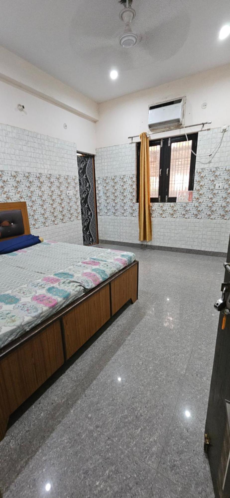 Shri Jagannath Dham Hotell Vrindāvan Exteriör bild